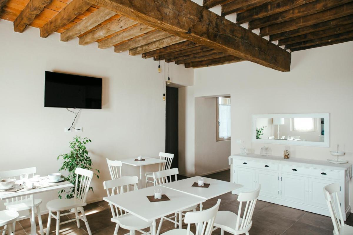 Agriturismo Vitae Fabbrico ภายนอก รูปภาพ