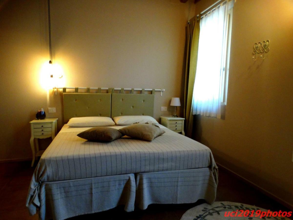 Agriturismo Vitae Fabbrico ภายนอก รูปภาพ
