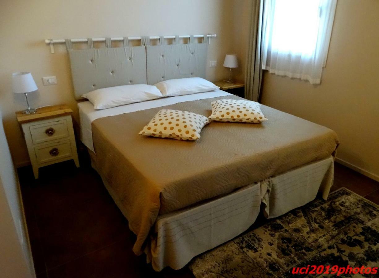 Agriturismo Vitae Fabbrico ภายนอก รูปภาพ